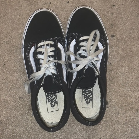 womens black white vans